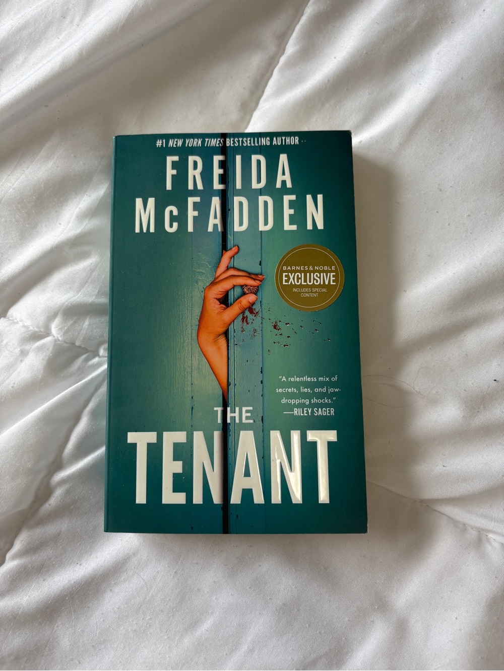 The Tenant by Freida McFadden Barnes & Noble Exclusive Paperback